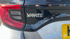 Toyota Yaris 1.5 Hybrid Design 5dr CVT Hybrid Hatchback